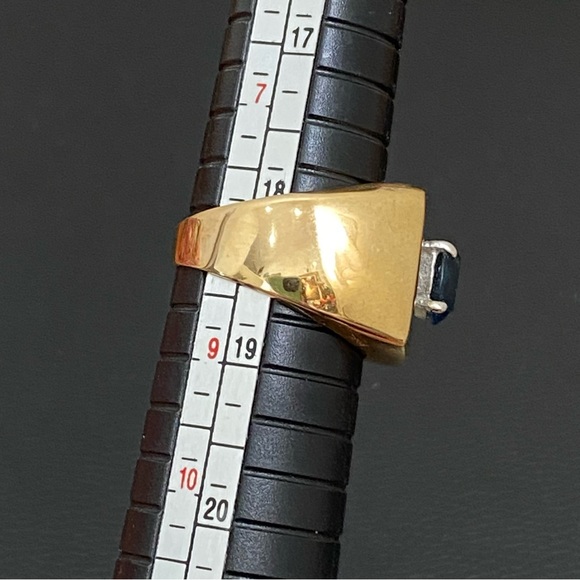 Vintage Unsigned Gold-tone Blue Sapphire CZ Stones Unisex Ring Size 8 - Picture 11 of 14